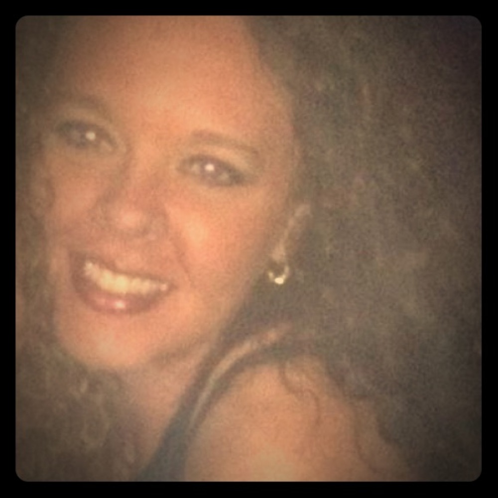 Meet your Posher, Debbie